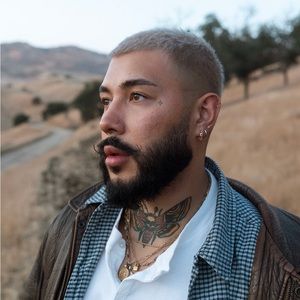 Meet your Posher, Christopher